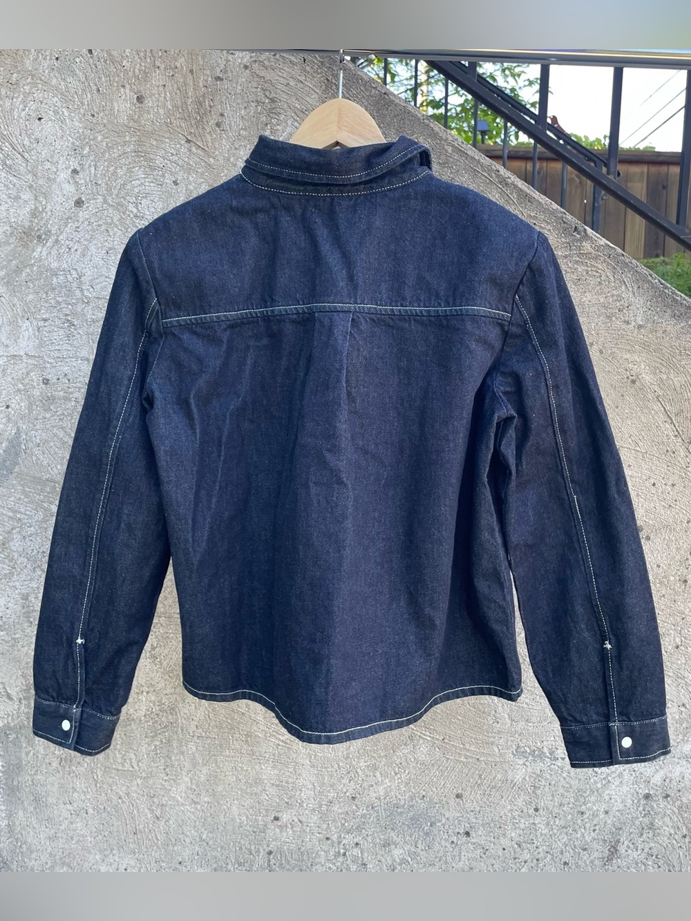 Levi’s Made & Crafted denim shirt/jacket size women’s large - Picture 3 of 4